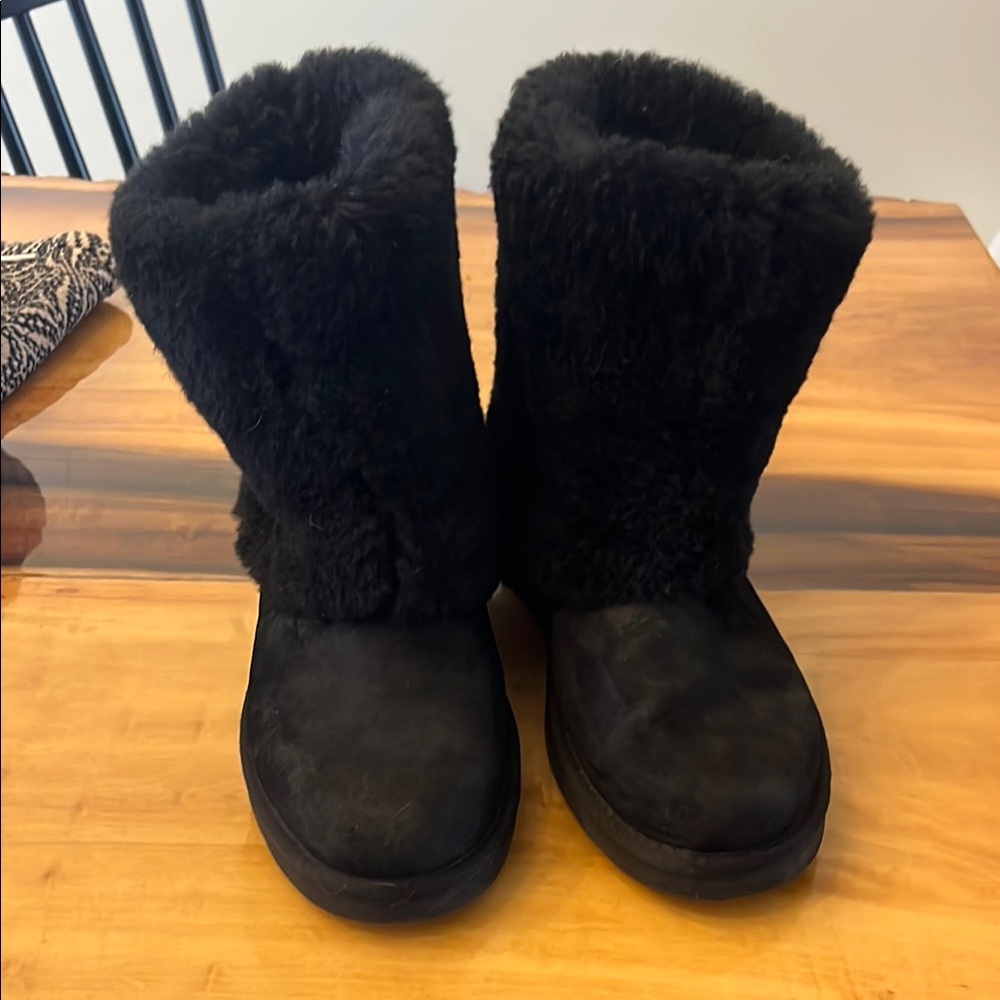 UGG Women's Black Winter Boots